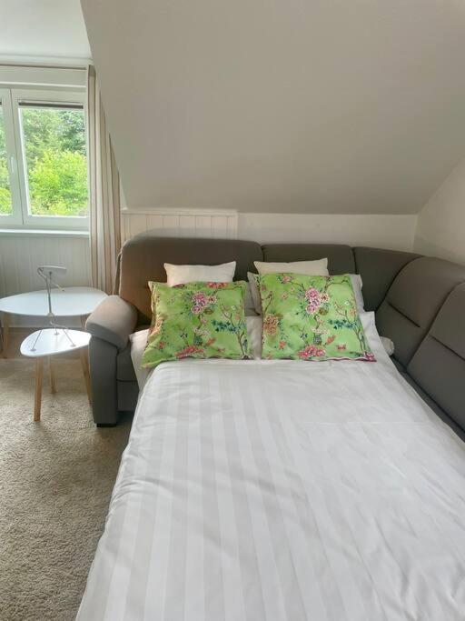 Sonnige Wohnung Am Lindenberg Lohfelden Bagian luar foto